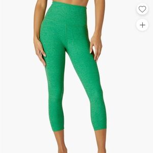 BEYOND YOGA Green Grass Heather Capri Legging